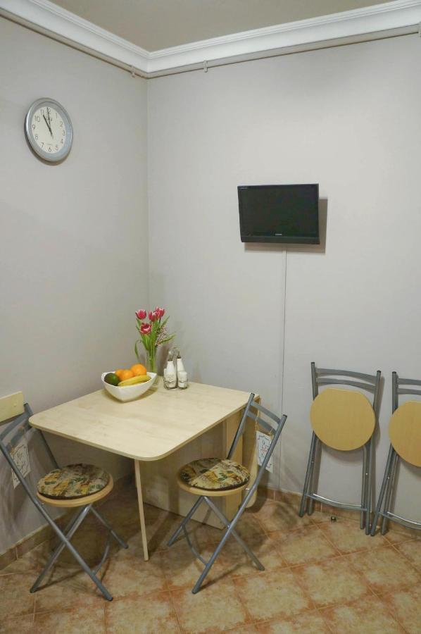 إلفيف Apartments On Rynok Square, The Heart Of The City المظهر الخارجي الصورة