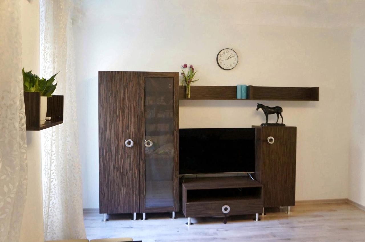 إلفيف Apartments On Rynok Square, The Heart Of The City المظهر الخارجي الصورة