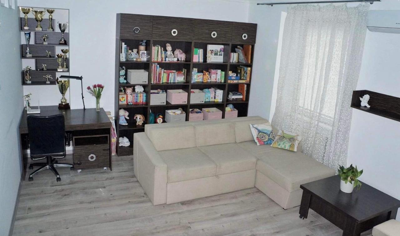 إلفيف Apartments On Rynok Square, The Heart Of The City المظهر الخارجي الصورة